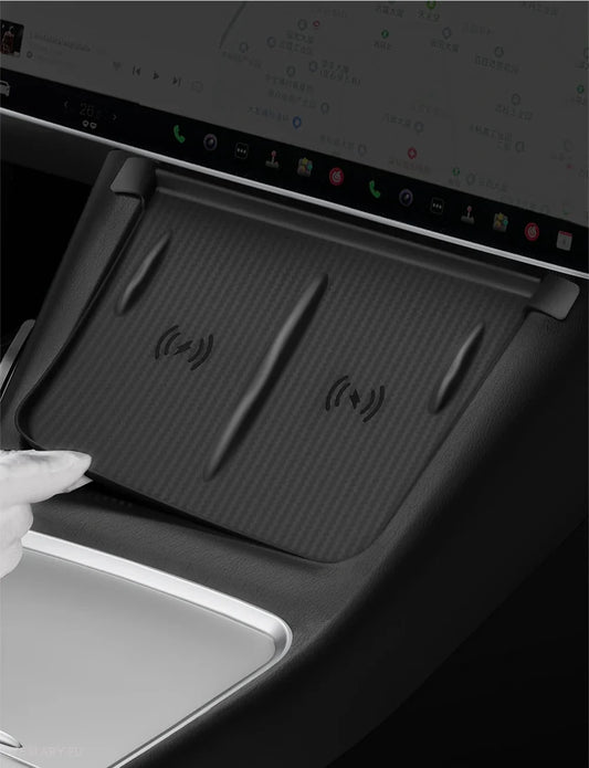 Tesla 3 / Y & Highland  Silicone Antislip Cover for Wireless Charge Pad -TESLARY.IE Tesla Shop Europe